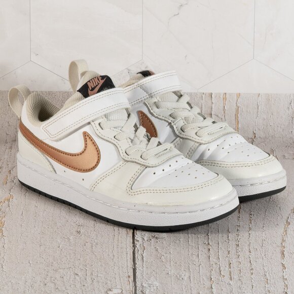 Nike Court Borough Low 2 BQ5451-116 Youth Kid's White Basketball Shoes Size 13C - Picture 1 of 11
